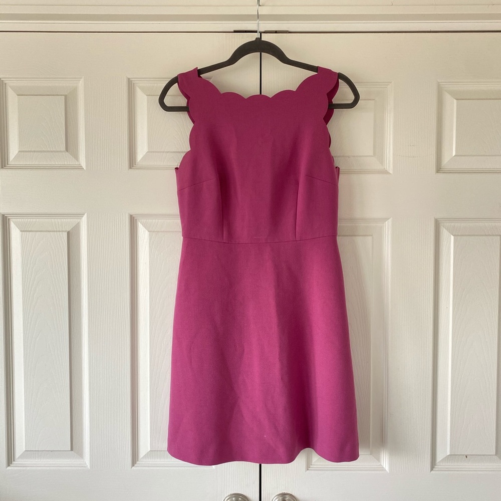 LOFT scalloped scuba dress size 4